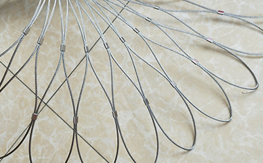 不銹鋼卡扣繩網(wǎng) 不銹鋼卡扣繩網(wǎng)